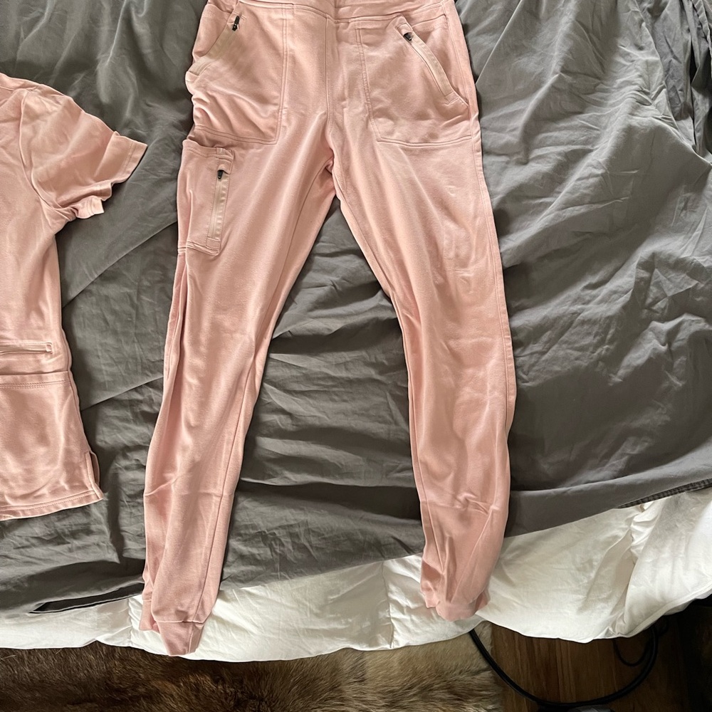 $40for 2sets of Jaanuu scrubs.One pair worn 2x other NWT. MT pants and L shirts - Picture 4 of 8